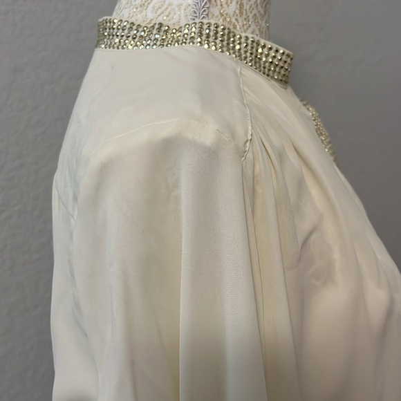 213 Industry Vintage NWT Blouse with metal accents on collar tie size L, 22” p2p - Picture 4 of 9
